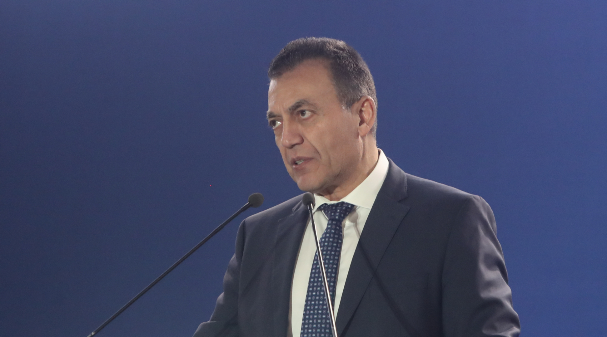 Ο αναπληρωτής υπουργός Αθλητισμού, Γιάννης Βρούτσης, πραγματοποιεί δηλώσεις