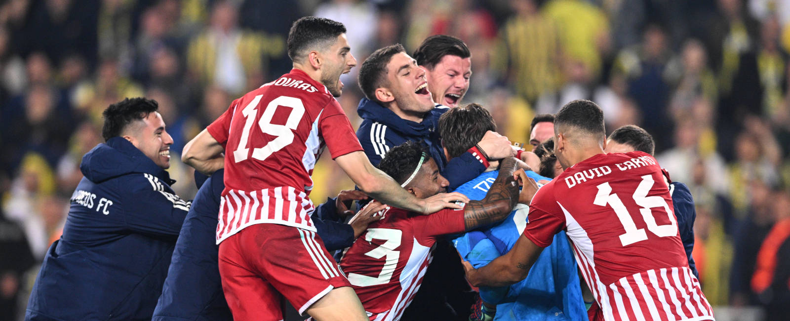 Γιώργος Μασούρας Ολυμπιακός πανηγυρισμοί