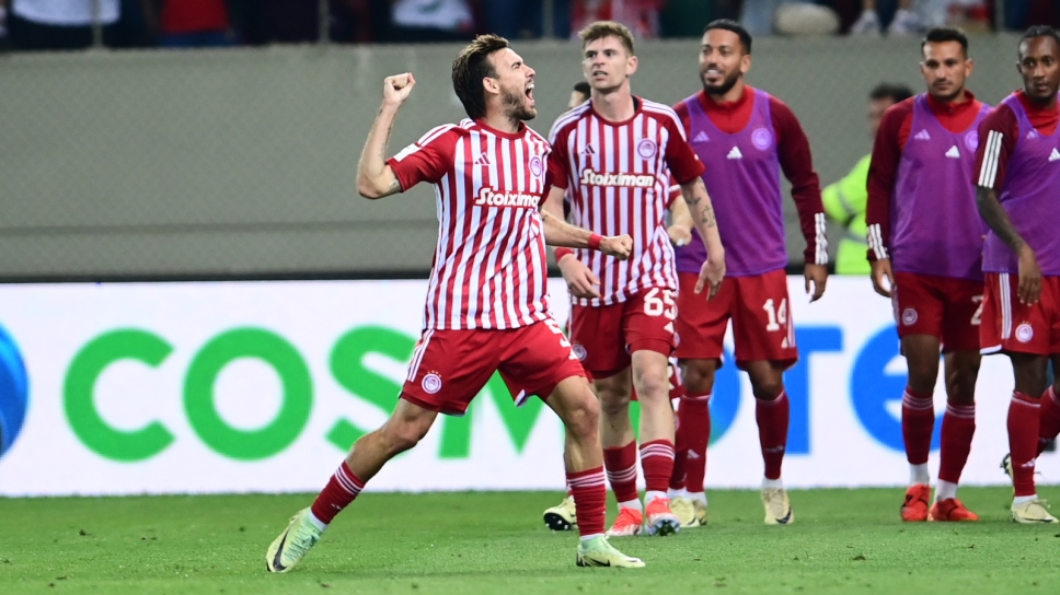 Ο Αντρέ Όρτα πανηγυρίζει