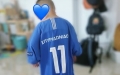 Με το «11» της Σπυριδωνίδου στη πλάτη φωτογραφήθηκε ο μικρός οπαδός της Εθνικής Ελλάδας