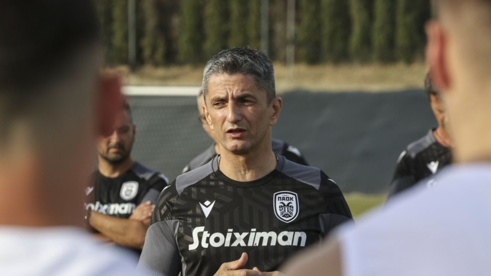 Ο Ραζβάν Λουτσέσκου