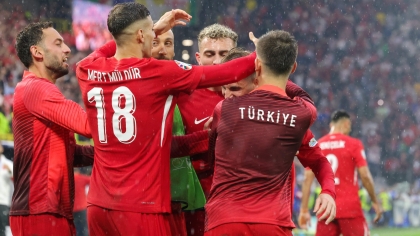Οι παίκτες της Τουρκίας πανηγυρίζουν