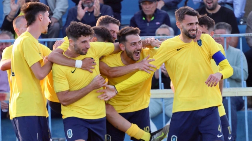 Aπόλλων Καλυθιών