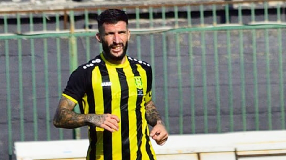 Αναγέννηση Καρδίτσας, Απόστολος Σκόνδρας