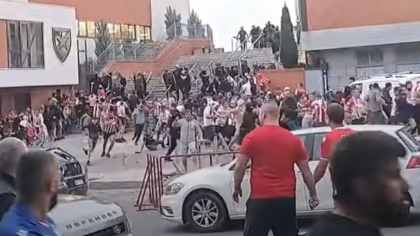 ερυθρος αστερας