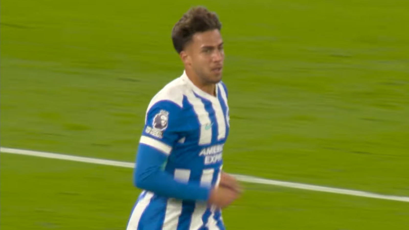 Ο λόγος που η Μπράιτον χαμογελά μέσα στην κρίση λέγεται Μπάμπης Κωστούλας